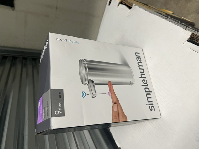 SIMPLEHUMAN SILVER SOAP